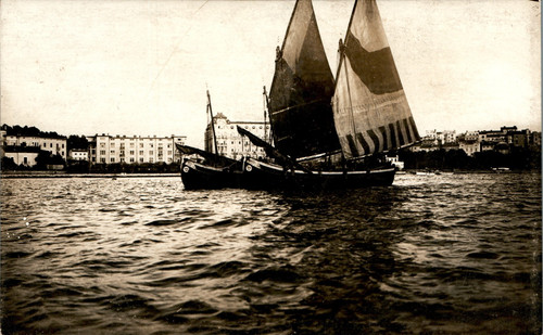 Foto cartolina saluti pola - saluti, da